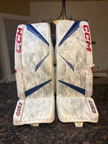 33" 2023 CCM axis 2 Goalie Leg Pads (Used)