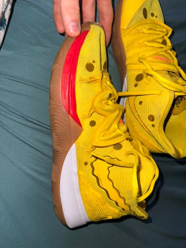 Men's Size M 11.5 (W 12.5) Nike Kyrie 5 Shoes (Used)