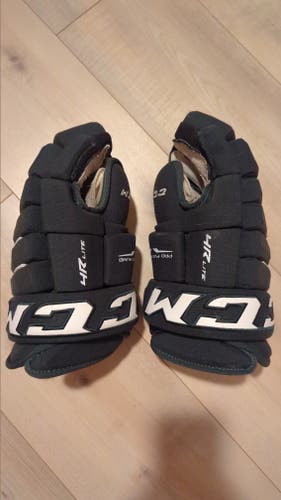 CCM Tacks 4 Roll Lite Gloves 14" (Used)