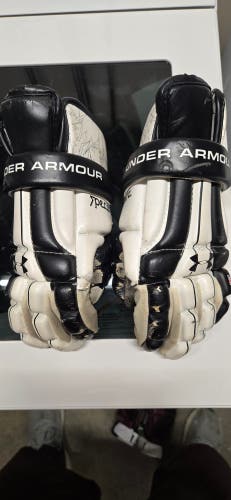 (holes) Under Armour Spectre Lacrosse Gloves (Used)