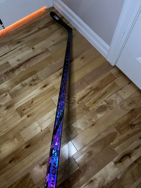 Intermediate Bauer Twitch Left Hand Hockey Stick P28 65 Flex (New)