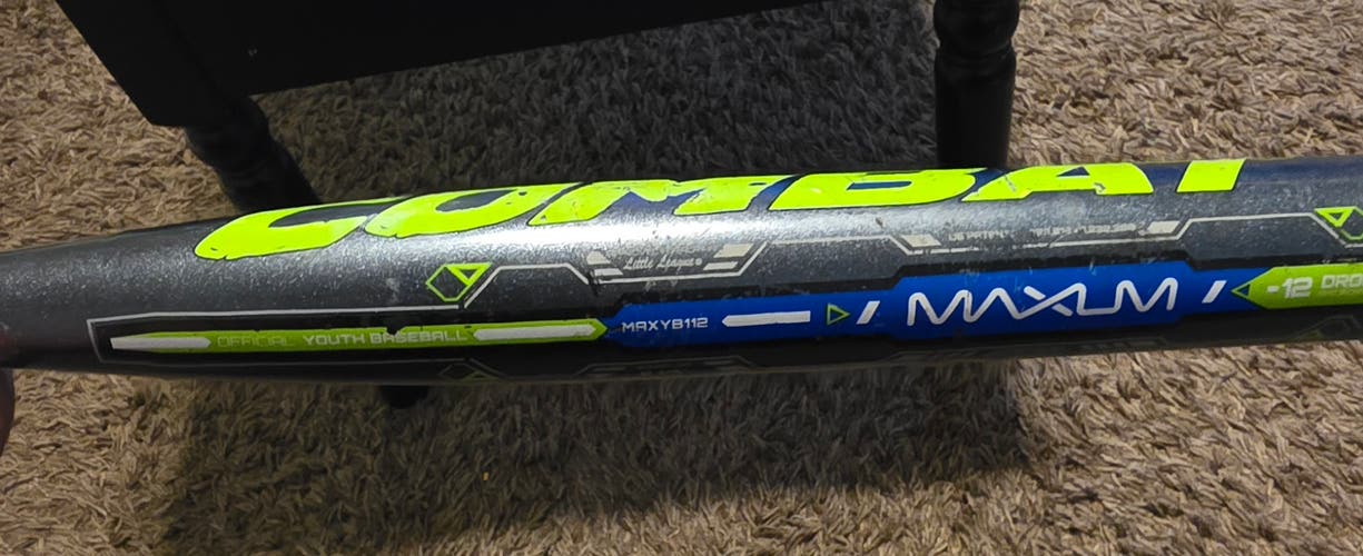 2018 Combat Maxum Composite USSSA Certified Bat (-12) 18 oz 30" (Used)