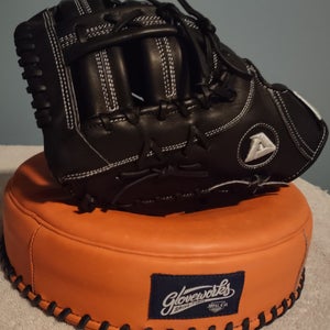 First Base LHT Akadema Precision Series ADJ154 Baseball Glove 12.5" (Used)