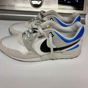 Men's Size M 12.0 (W 13.0) Nike Golf Shoes (Used)