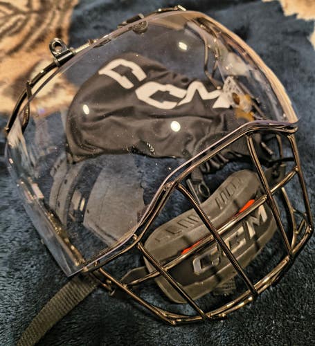 Large CCM Hvr Shield (New) chrome