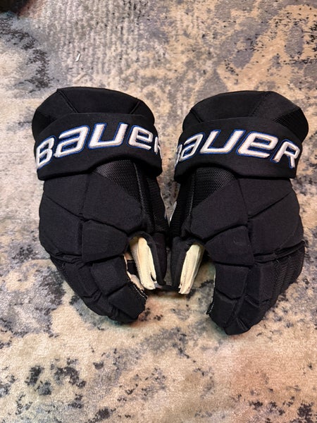 Used Washington Capitals Bauer Vapor Hyperlite Hockey Gloves NHL 14” black reverse retro Alexeyev