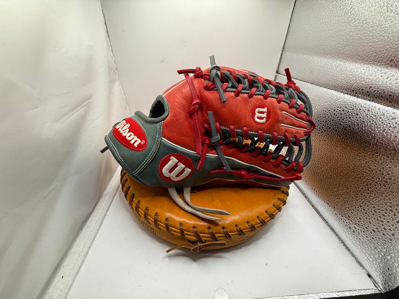 Outfield RH Wilson A2000 OT6 Baseball Glove 12.75" (Used)