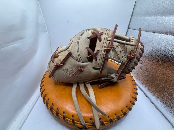 Infield RH Rawlings Heart of the Hide Baseball Glove 11.25" (Used)