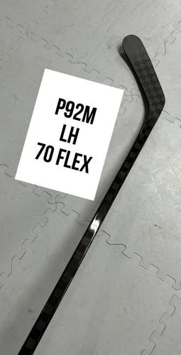 Senior(1x)Left Hand P92M 70 Flex PROBLACKSTOCK Pro Black Out Unbranded Pro Stock Nexus Hockey Sticks