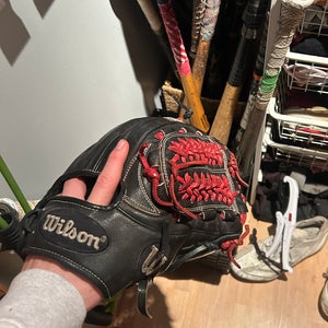 Wilson A2K D33 RH Baseball Glove | 11.75"