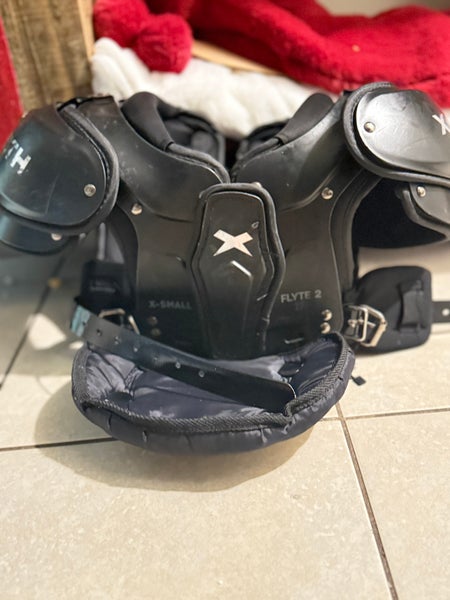 XS Youth Xenith Flyte 2 Shoulder Pads (Used)