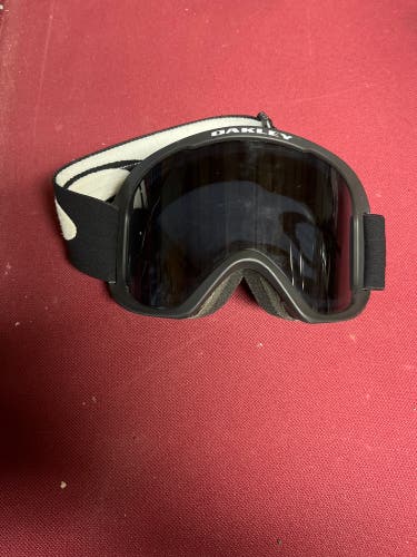 Unisex Oakley Ski Goggles Large (Used)