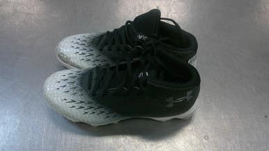 Used Under Armour Adult FB Cleats Black Senior 7 11339-S000197401