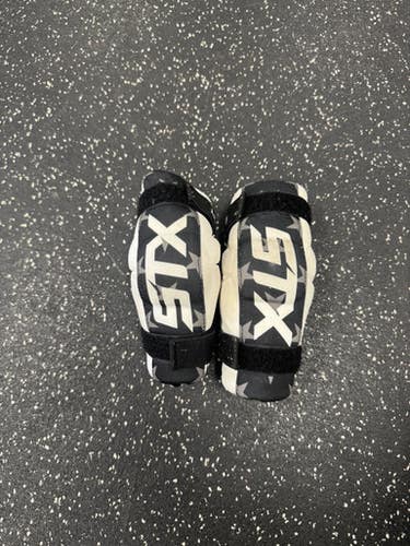 Used STX STALLION 75 Lacrosse Arm Pads/Guards White XS 11849-S000034652