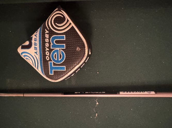 Black Men's Odyssey Triple Track Ten Right Handed Putter 32" (Used)