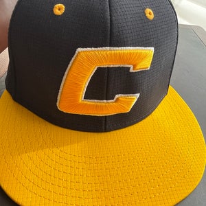 Canes Adult Unisex medium Under Armour Hat (New)