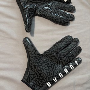 Black Small Adult Jordan Gloves (New)