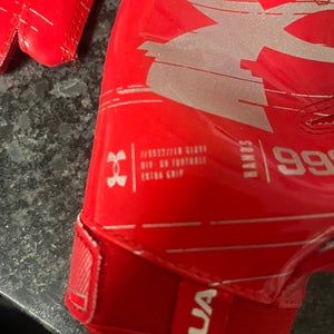 Red Small Youth Under Armour Gloves (New)