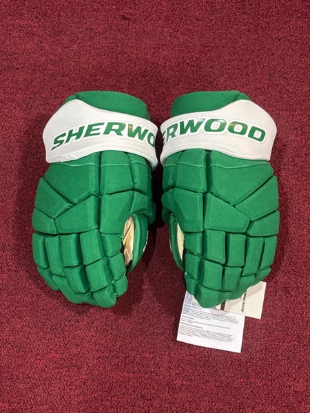 Minnesota Wild Reverse Retro Sher-Wood Rekker Morph 1 Gloves (New) Item#MWRR