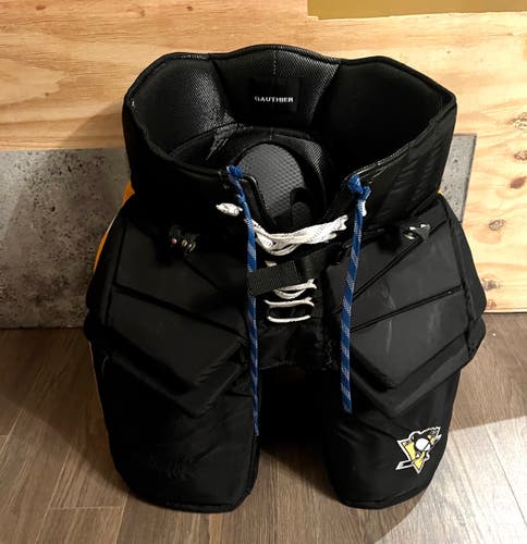 Vaughn Hockey Goalie Pants Pro Stock (Used)