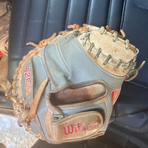 2024 Wilson A2000 RH Catcher's Baseball Glove 33" (Used)