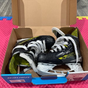 Bauer Hockey Skates Regular Width 12.5 (Used)