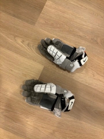 Nike Vapor Lacrosse Gloves Medium (Used)