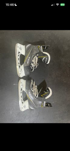 2018 CCM Tacks 9070 Hockey Skates Regular Width 10 (Used)