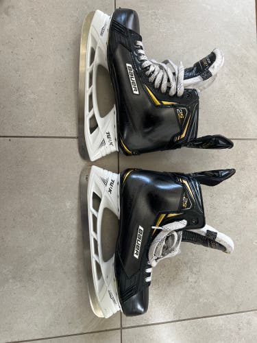 2018 Bauer Supreme 2S Hockey Skates Regular Width 12 (Used)