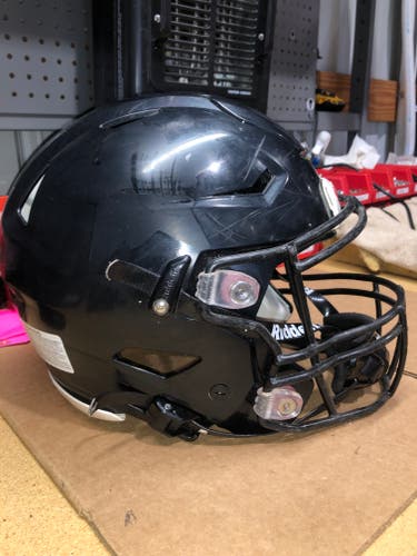 USED RIDDELL FLEX ADULT HELMET - LARGE - BLACK