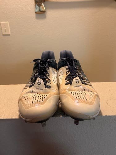 Blue Men's Size 13.0 (W 14.0) Under Armour Yard low Low Top Metal (Used)