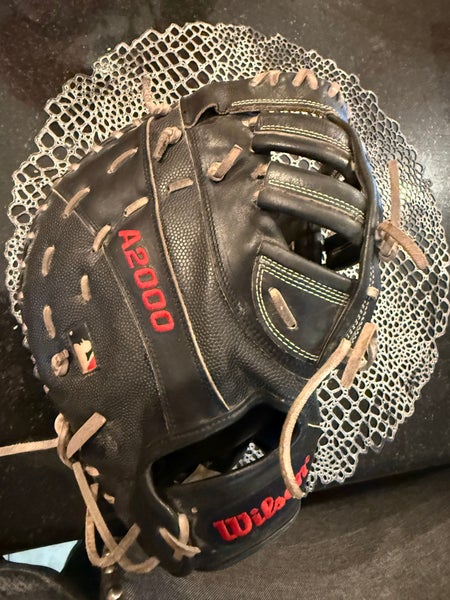 2021 Wilson A2000 RH First Base Baseball Glove 12.5" (Used)