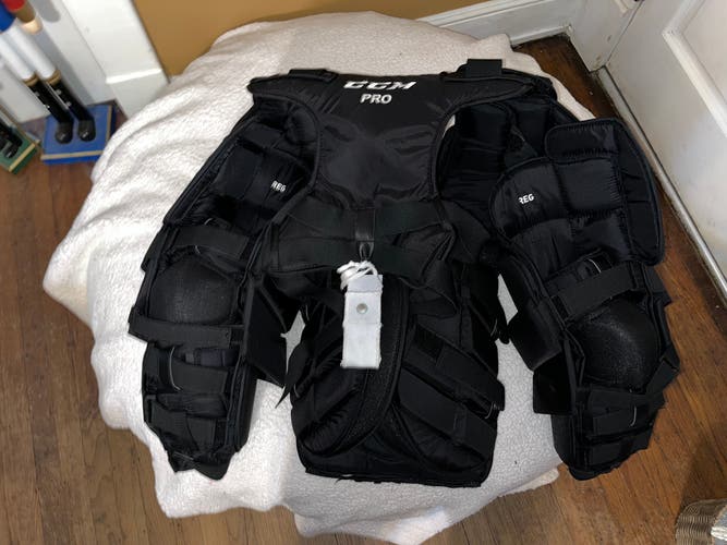 Large CCM Pro Spec Goalie Chest Protector Pro Stock (Used)