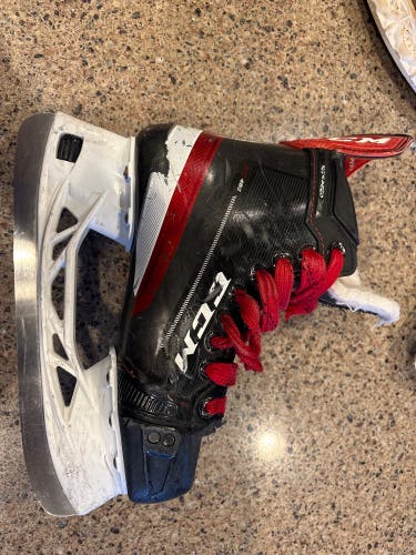 CCM JetSpeed FT485 Hockey Skates Size 4 (Used)