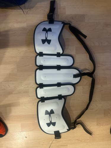 Adult Large Under Armour Rib Pad (New)