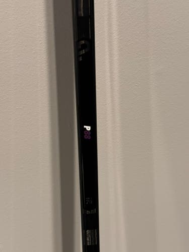 P88 (ST: Retail "Kane") - VF - Pro Stock Hockey Stick - RIGHT - 70 Flex