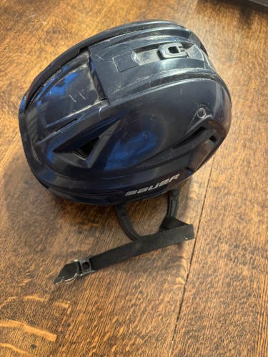 Medium Bauer Re-Akt 150 Helmet (Used)