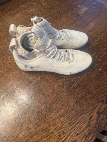 Men's Size M 8.0 (W 9.0) Adult Under Armour Mid Top (Used)