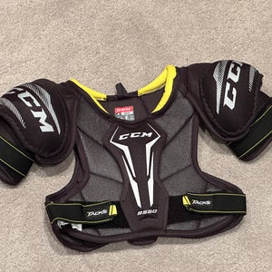 Men's Medium Junior CCM Tacks 9550 Shoulder Pads (Used)