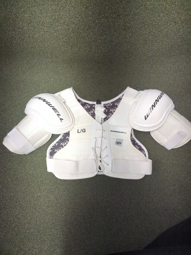 Large Junior Winnwell NXT Shoulder Pads (Used)(#2257)