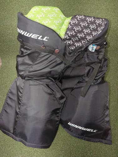 Senior Medium Winnwell Hockey Pants (Used)(#2258)