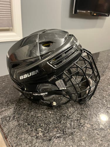 Small Bauer Re-Akt 200 Helmet (Used)