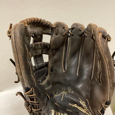 Used Wilson A2221 BB/SB Glove RH Throw Brown 12" 11725-S000494259
