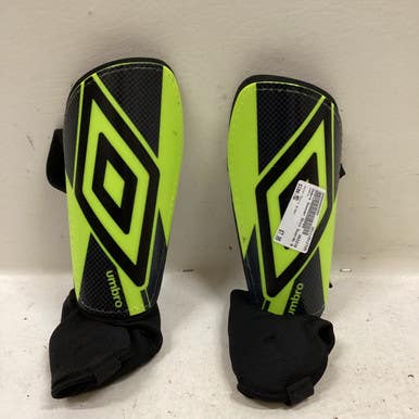 Used Umbro Soccer Shin Guards Adult Kelly green MD 11725-S000494352