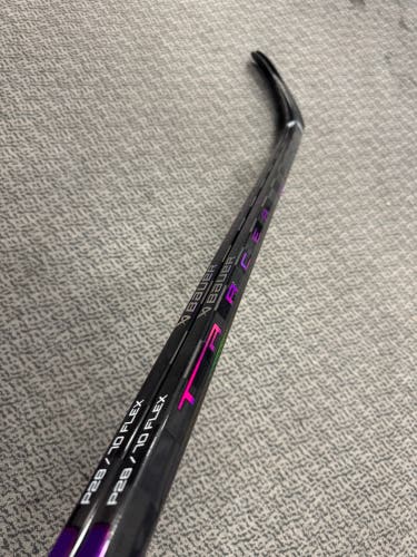 2-Pack Purple Senior Bauer Tracer Right Handed Hockey Stick P28 70 Flex (New)