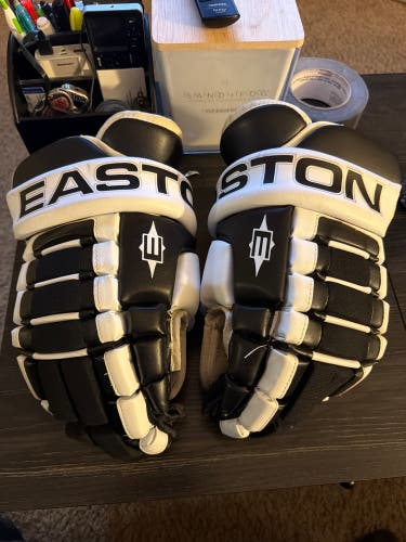 Easton SE6 Gloves 14" (Used)