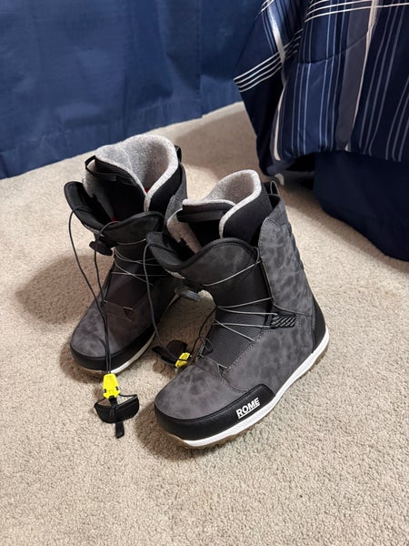 Men's Size M 11.0 (W 12.0) Rome STOMP Snowboard Boots (New)