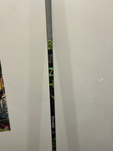Senior Bauer AG5NT Left Hand Hockey Stick 82 Flex Pro Stock (Used)