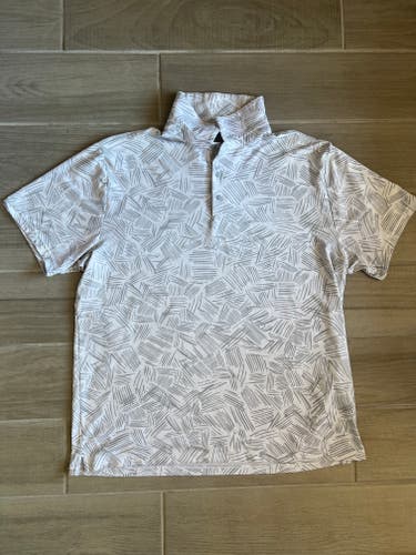 White XL Men's Under Armour Shirt (Used)