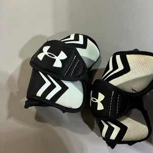 Small Youth Under Armour Arm Pads (Used)